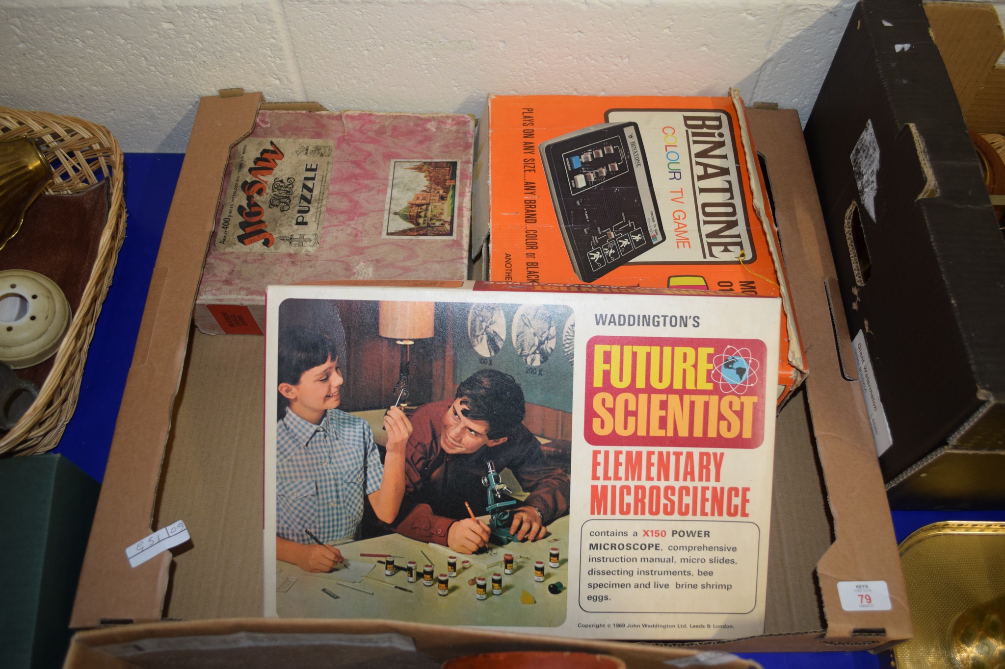 BOX CONTAINING TOYS INCLUDING WADDINGTONS FUTURE SCIENTIST AND A COLOUR TV GAME BY BINATONE