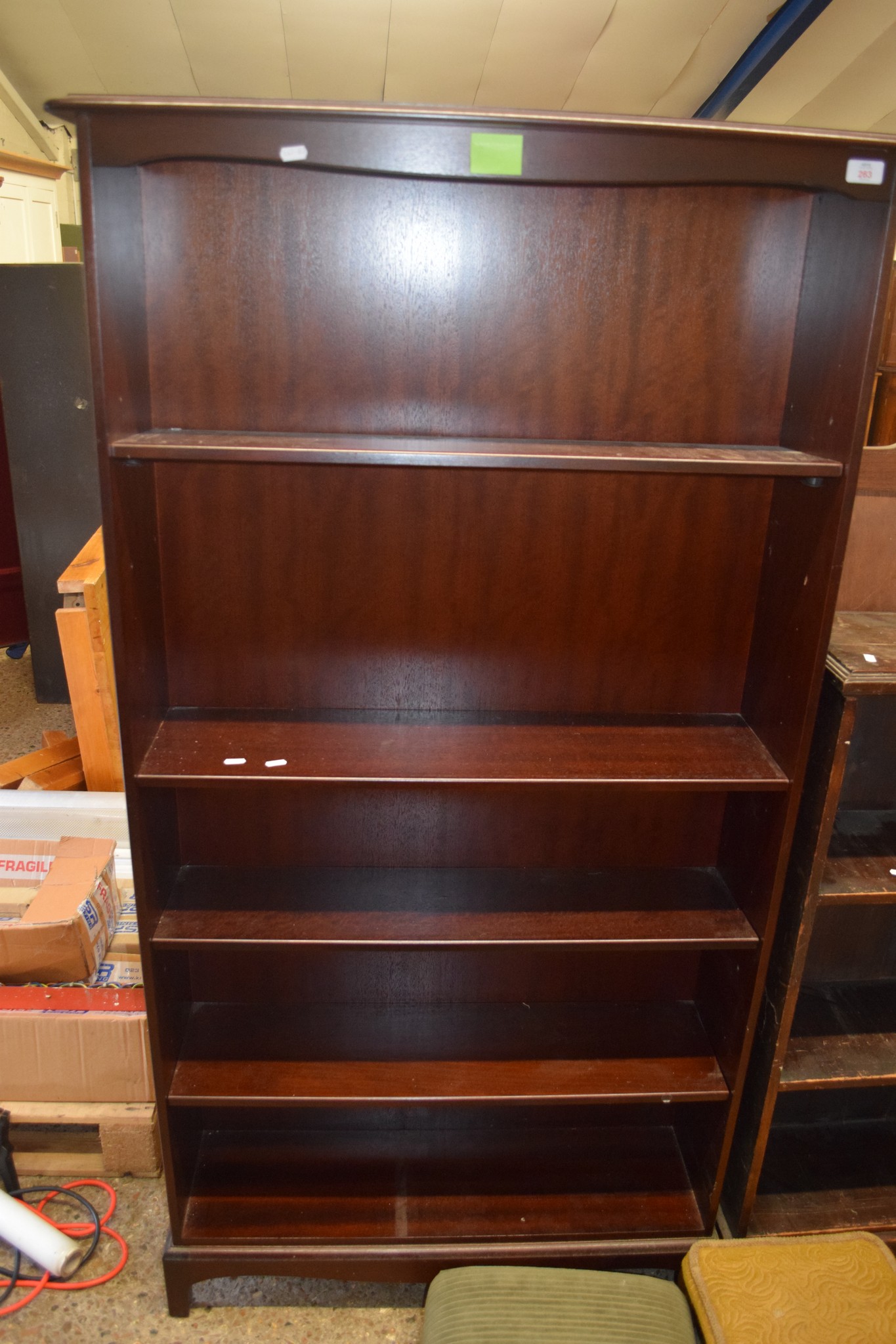 REPRODUCTION MAHOGANY BOOKCASE WITH ADJUSTABLE SHELVING, 89CM WIDE