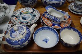 TRAY OF CHINA WARES INCLUDING A BLUE AND WHITE BOWL AND JAPANESE IMARI PLATES