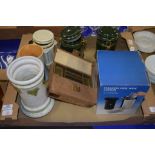 TRAY CONTAINING CERAMIC ITEMS INCLUDING KITCHEN JARS WITH METAL MOUNTS