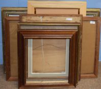 Group of six assorted picture frames, various sizes (6)