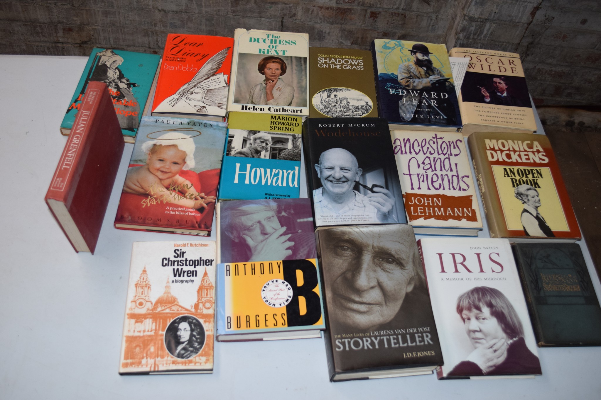 Box: 18 biographies and auto-biographies