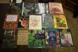 Box: 14 large format gardening interest