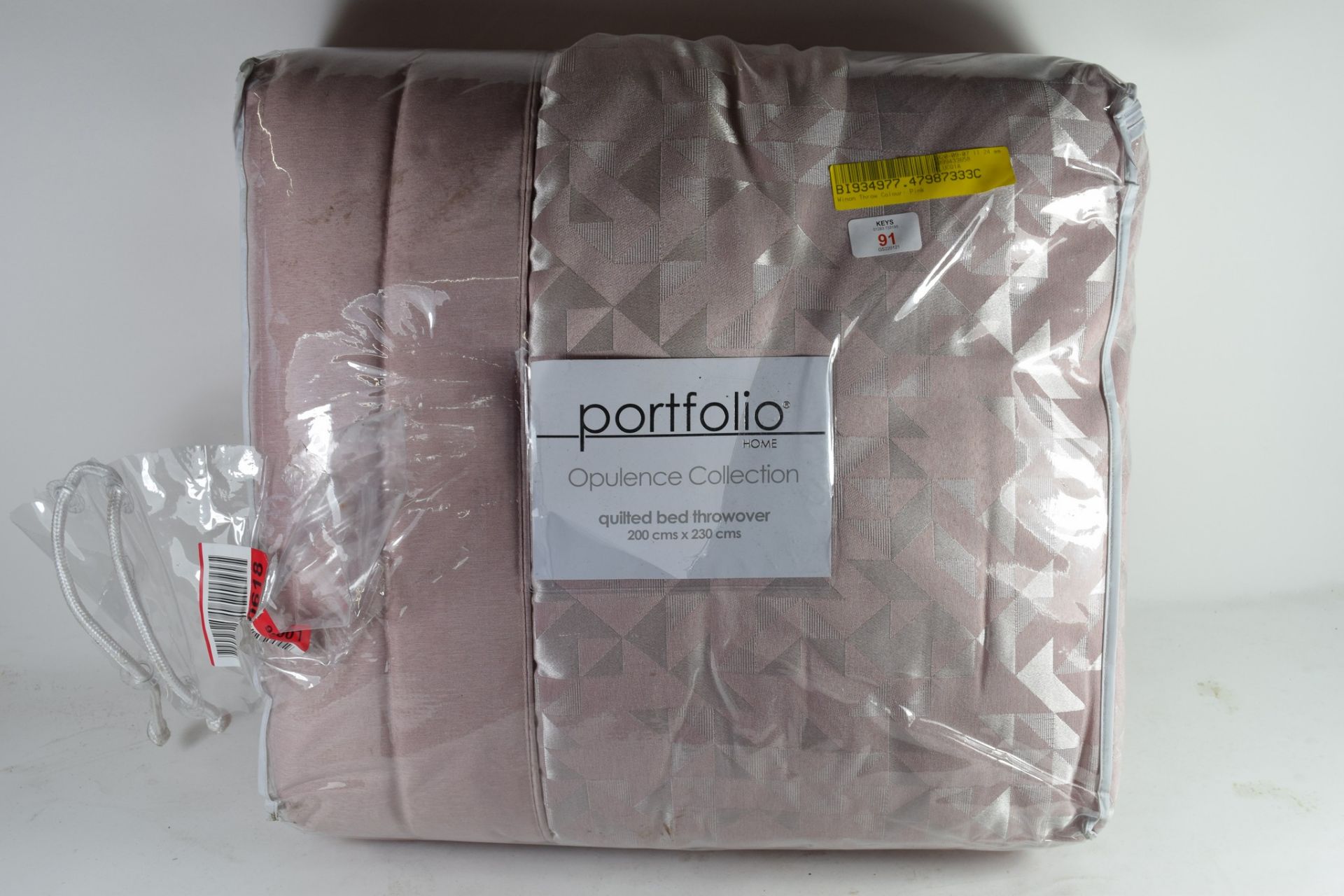 "Canora Grey" Winon Throw, Colour: Pink. RRP £49.99