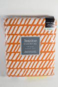 "17 Stories" Percale Duvet Cover Set, Colour: Orange, Size: Single. RRP £12.99