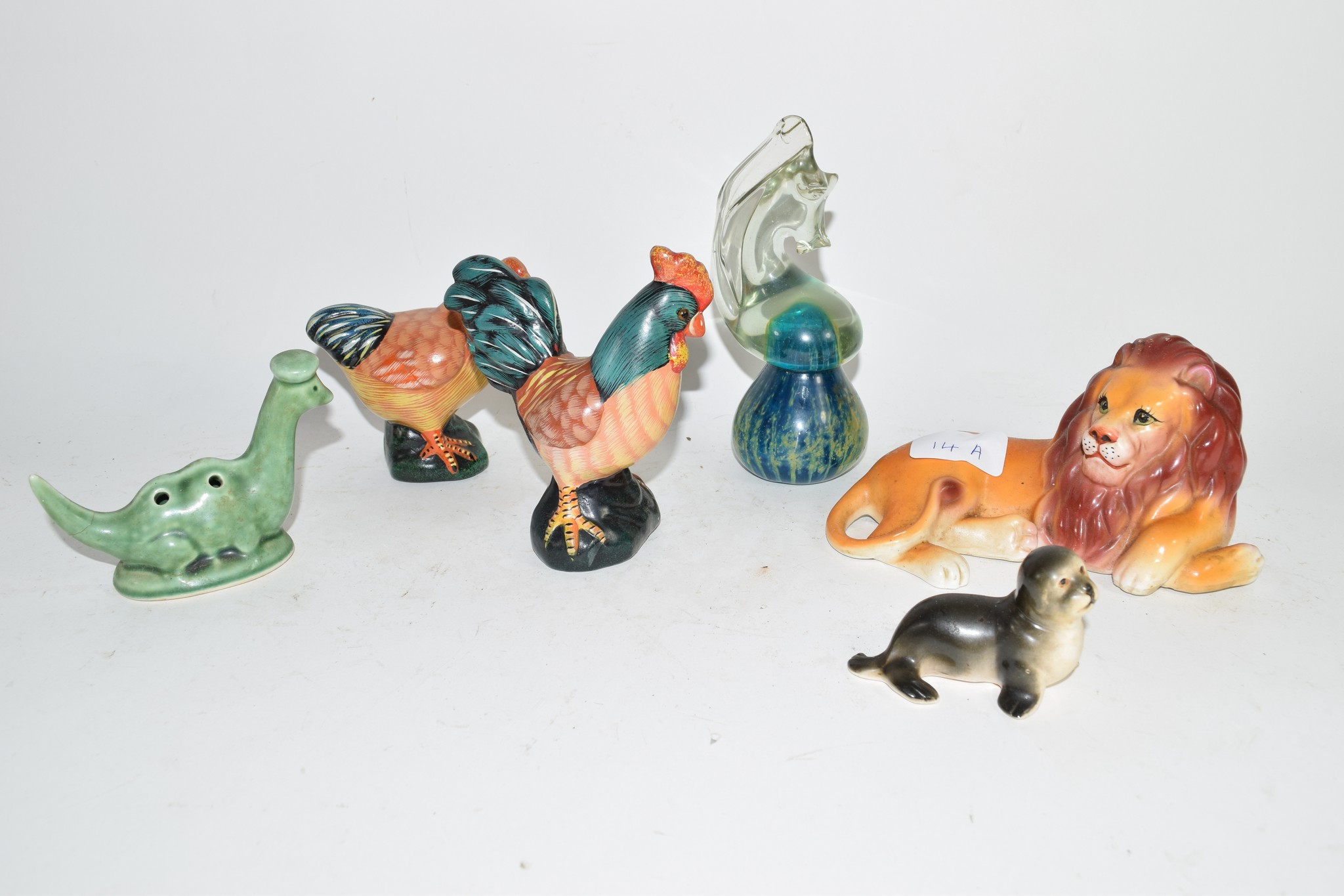QUANTITY OF CHINA WARES INCLUDING MODEL OF A LION, OTHER ANIMAL MODELS AND SMALL POTTERY FIGURES - Image 2 of 4