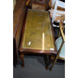 LEATHER TOPPED REPRODUCTION COFFEE TABLE, LENGTH APPROX 93CM