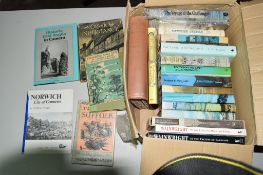 BOX OF BOOKS, MAINLY PAPERBACKS INCLUDING T E LAWRENCE "SEVEN PILLARS OF WISDOM"