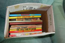 BOX CONTAINING QUANTITY OF VARIOUS CHILDREN'S ANNUALS INCLUDING RUPERT, DANDY, WHIZZER ETC