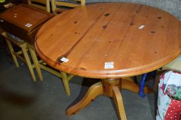 SMALL DECORATIVE TABLE WITH INLAID DECORATION TO TOP, WIDTH APPROX 37CM