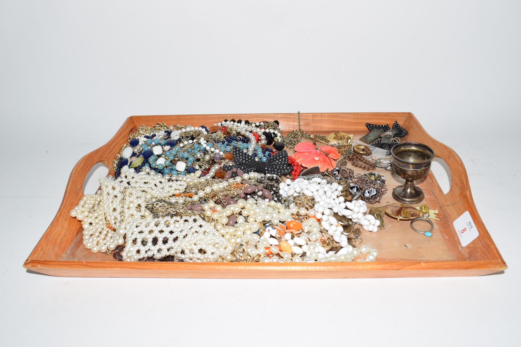 TRAY CONTAINING QUANTITY OF COSTUME JEWELLERY