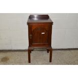 SMALL STAINED OAK BEDSIDE CUPBOARD, WIDTH APPROX 40CM