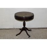 SMALL LEATHER TOP REPRODUCTION DRUM TABLE, DIAM APPROX 50CM