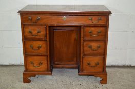 MAHOGANY SMALL KNEEHOLE DESK, GOOD QUALITY, WIDTH APPROX 92CM