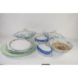 CERAMIC ITEMS INCLUDING TWO CASSEROLES AND COVERS WITH GREEN FLORAL DESIGN, SMALL SAUCE BOATS AND