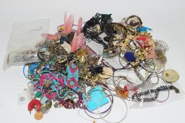 BOX CONTAINING LARGE QUANTITY OF BEADS, BRACELETS AND OTHER COSTUME JEWELLERY