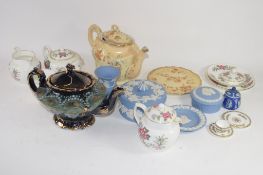 BOX CONTAINING WEDGWOOD JASPERWARES INCLUDING PIN TRAYS, BLUE COLOURED BOWL AND COVER, CERAMIC ITEMS