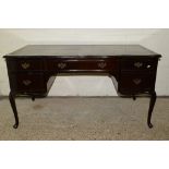 LARGE DRESSING TABLE, WIDTH APPROX 153CM