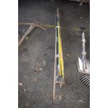 BUNDLE ASSTD GARDEN TOOLS