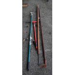 VARIOUS GARDEN WEEDING TOOLS