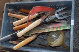 BOX: ASSTD SMALL GARDEN TOOLS