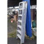 FOLDING STEP LADDER