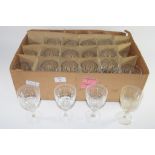 BOX CONTAINING MISCELLANEOUS WINE GLASSES