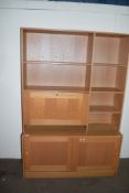 GOOD QUALITY RETRO STYLE SIDE UNIT WITH SHELVES RAISED OVER CUPBOARDS AND DROP FRONT COCKTAIL