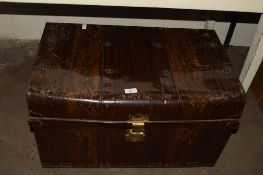 LARGE METAL STORAGE BOX WITH CLASP