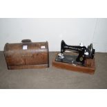 VINTAGE SINGER SEWING MACHINE, 43CM WIDE