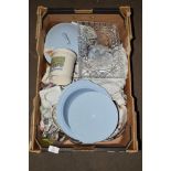 BOX CONTAINING MAINLY CERAMIC DINNER WARES