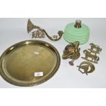 SMALL QUANTITY OF HORSE BRASSES IN METAL TRAY, TOGETHER WITH PARTS OF AN OIL LAMP