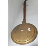 WARMING PAN WITH WOODEN HANDLE