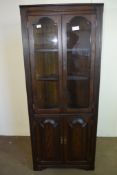 STAINED OAK EFFECT CORNER DISPLAY CUPBOARD, WIDTH APPROX 73CM MAX