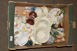 BOX CONTAINING CERAMIC ITEMS INCLUDING A PART ROYAL DOULTON TEA SET IN THE SYMPHONY PATTERN