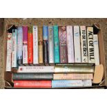 BOX OF MAINLY HARDBACKS BY DANIELLE STEELE