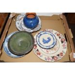 BOX CONTAINING CERAMICS INCLUDING ROYAL DOULTON NORFOLK AND OTHER DISHES