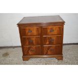 REPRODUCTION ENTERTAINMENT CABINET STYLED AS A CHEST OF DRAWERS, WIDTH APPROX 77CM