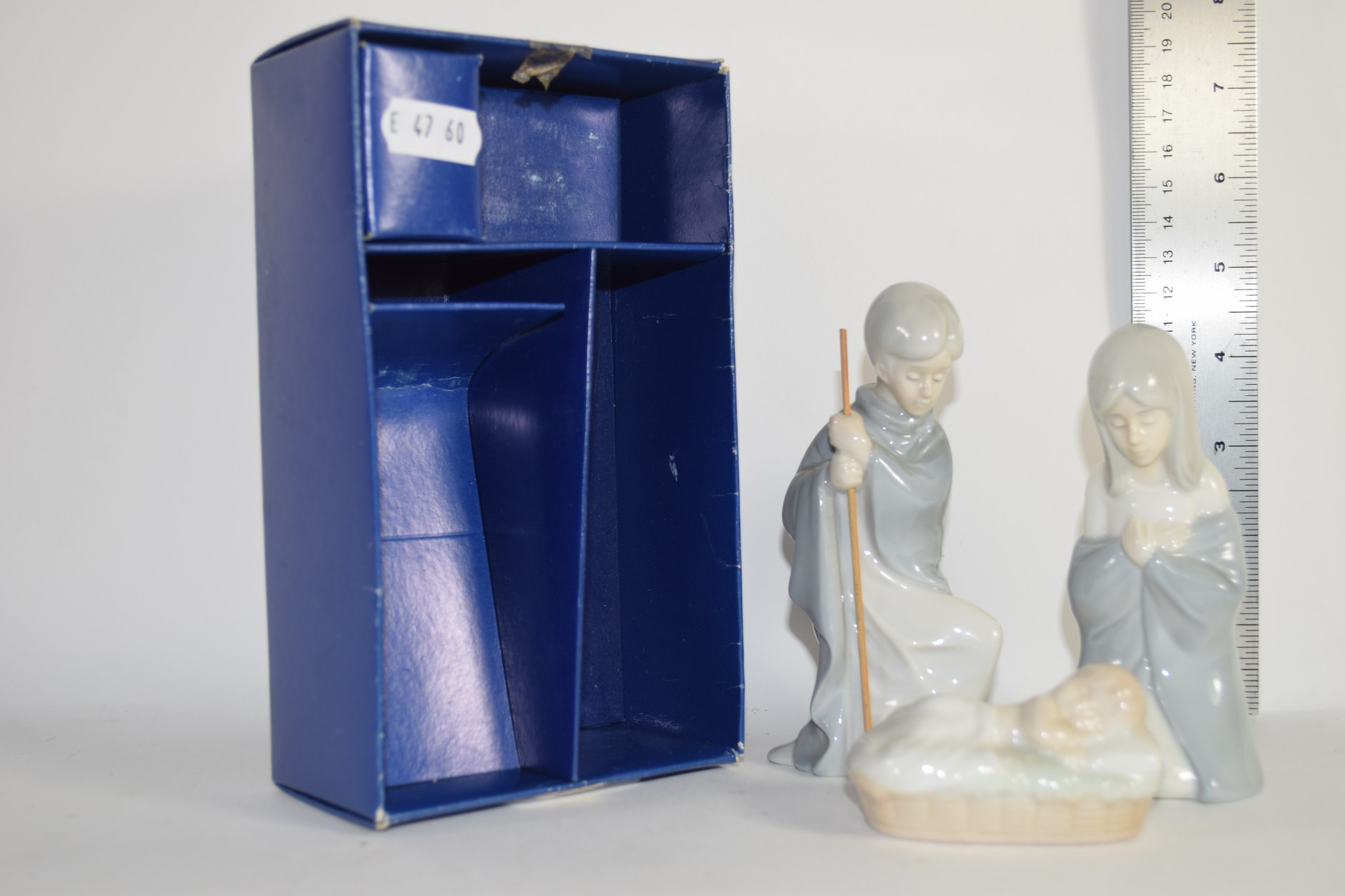 BOXED FIGURES, PROBABLY NATIVITY