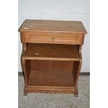 SMALL MID TO LATE 20TH CENTURY OAK TELEPHONE TABLE, WIDTH APPROX 52CM