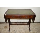 LEATHER INSET REPRODUCTION MAHOGANY FINISH SOFA TABLE, LENGTH APPROX 94CM