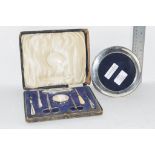 MODERN 925 SILVER CIRCULAR PHOTO FRAME AND BOXED SILVER NEEDLEWORK SET MARKED FOR BIRMINGHAM