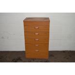 TEAK EFFECT CHEST OF DRAWERS, APPROX 61CM, WITH LIFT UP TOP STORAGE