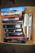 BOX CONTAINING VARIOUS HARDBACK BOOKS INCLUDING ART REFERENCE, PENGUIN HISTORY OF ART VOLUMES ETC