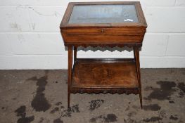 GLAZED COLLECTORS CABINET WITH TAPERED LEGS AND STRUNG DECORATION THROUGHOUT, WIDTH APPROX 51CM