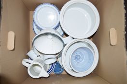 BOX CONTAINING LARGE QUANTITY OF VARIOUS HOUSEHOLD CERAMICS INCLUDING PLATES, BOWLS ETC