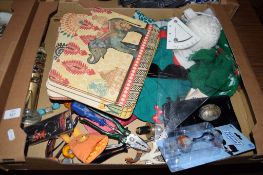 BOX CONTAINING HOUSE CLEARANCE SUNDRIES ETC