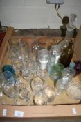 BOX CONTAINING VARIOUS GLASS WARES INCLUDING DECANTER ETC