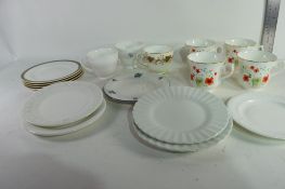 CUPS AND SAUCERS INCLUDING QUEEN ANNE ETC