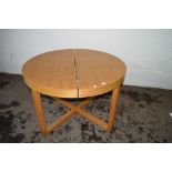 1970S CIRCULAR EXTENDING DINING TABLE, APPROX 120CM DIAM FOLDED